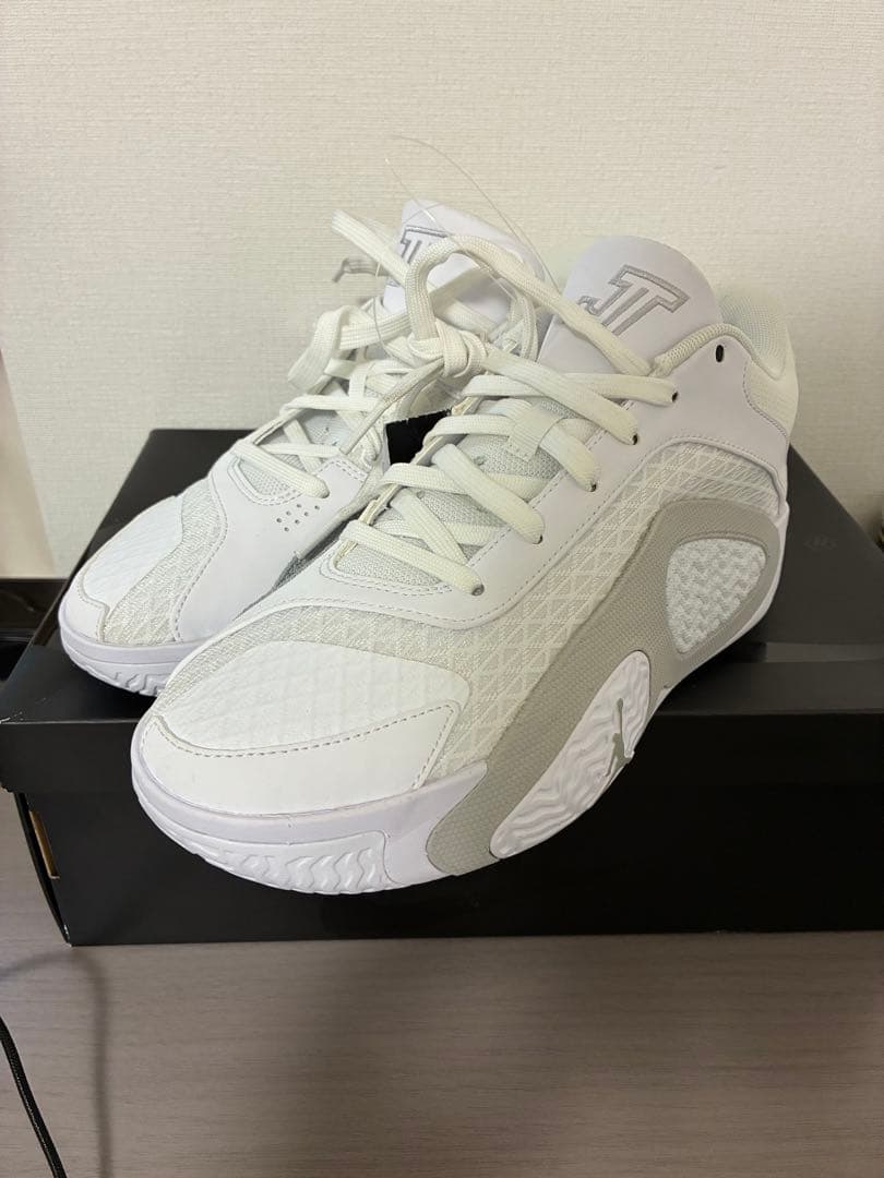 NIKE テイタム2 新品　バッシュ