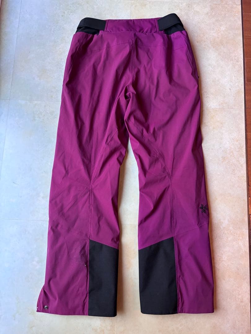 Goldwin スキーウェア