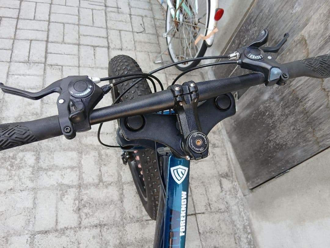 24インチマウンテンバイク