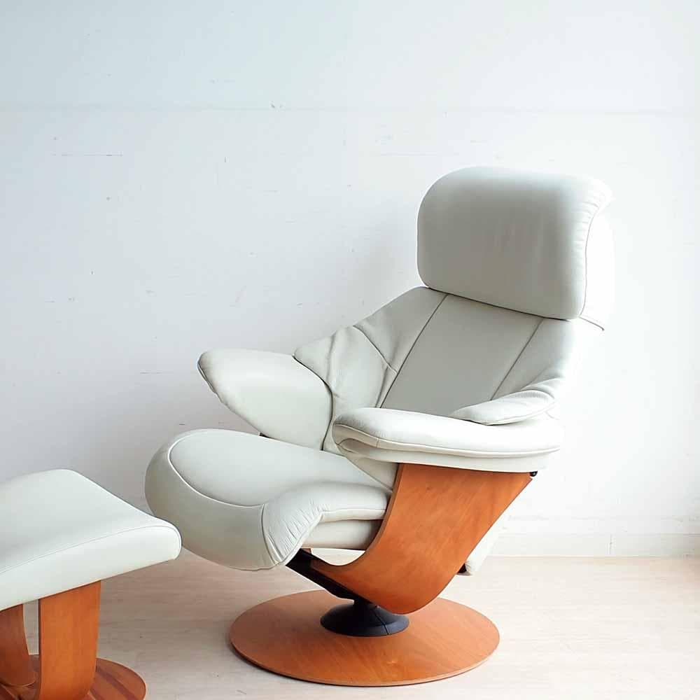 カリモク ザ・ファースト 本革 リクライニングチェア オットマン ZR24312