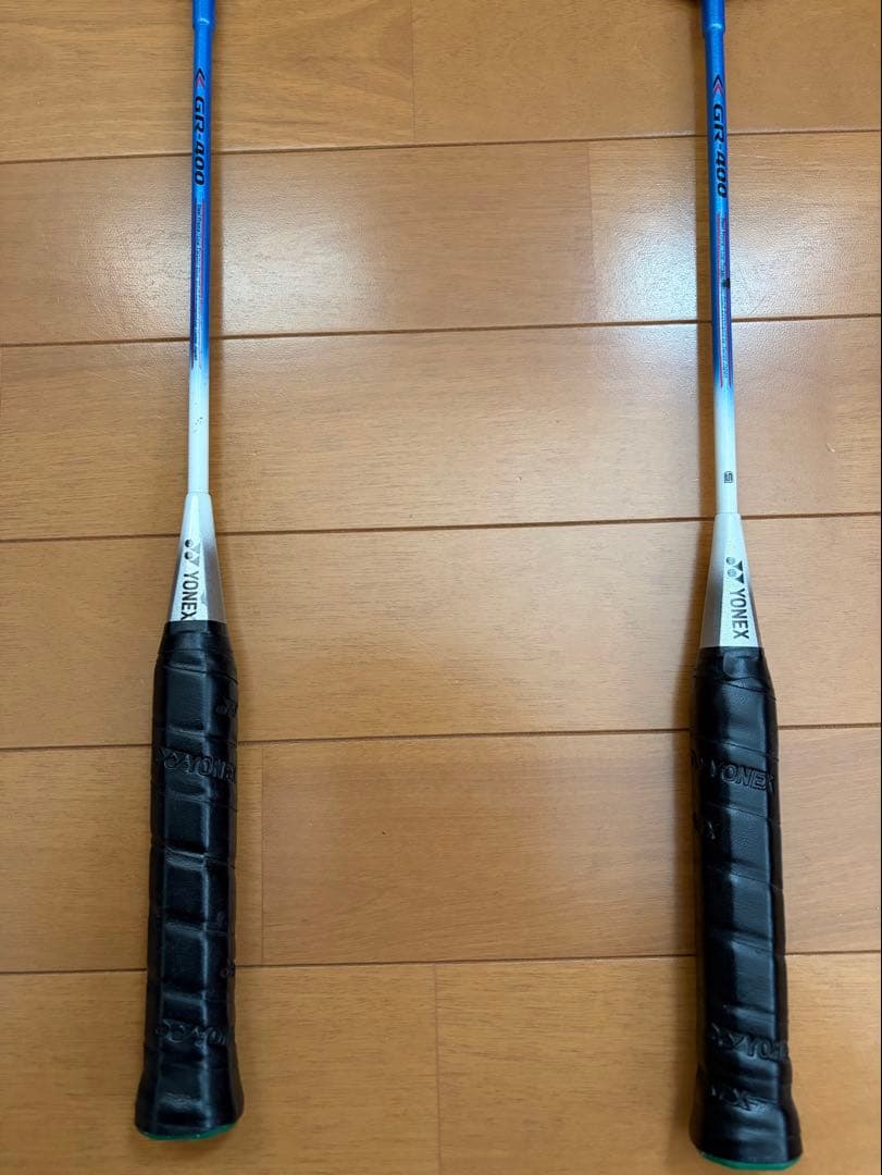 バドミントンラケット　GR 400 YONEX 2本セット
