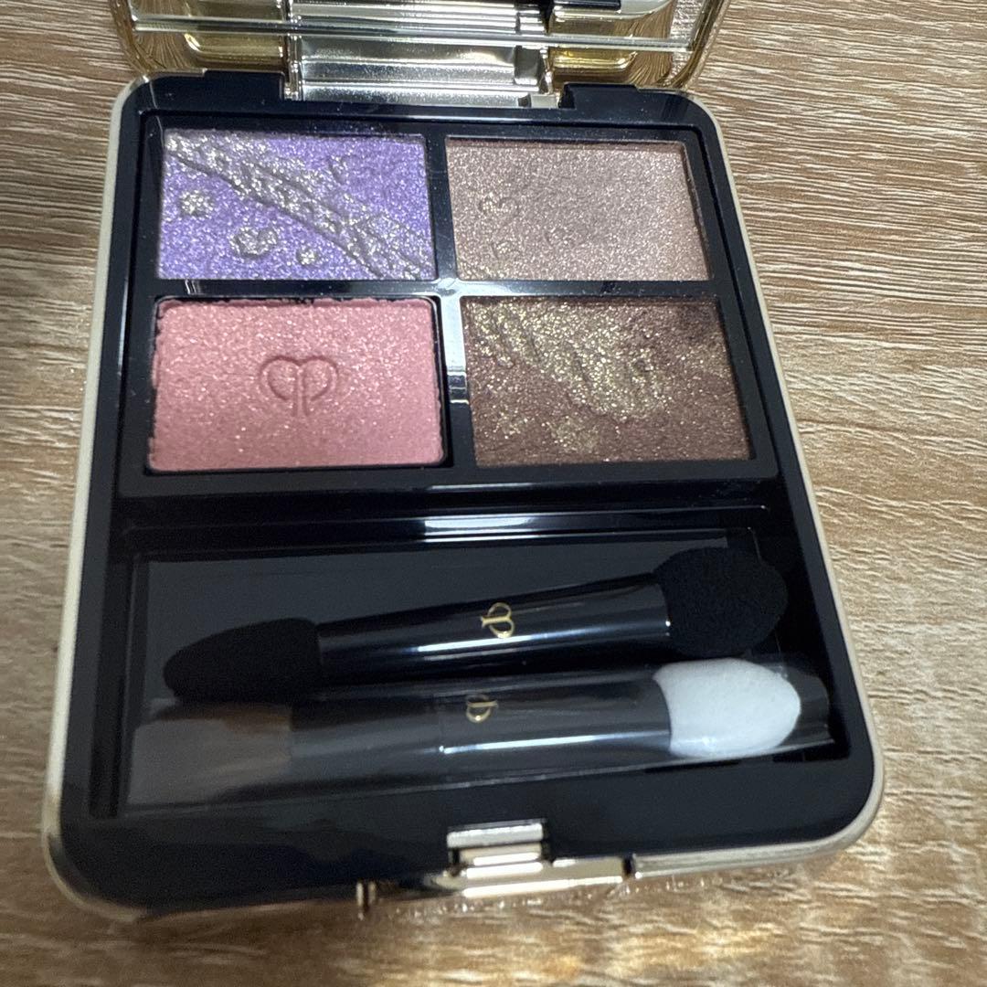 【新品】クレ・ド・ポーテ オンブルクルールクアドリ 504 アイシャドウ