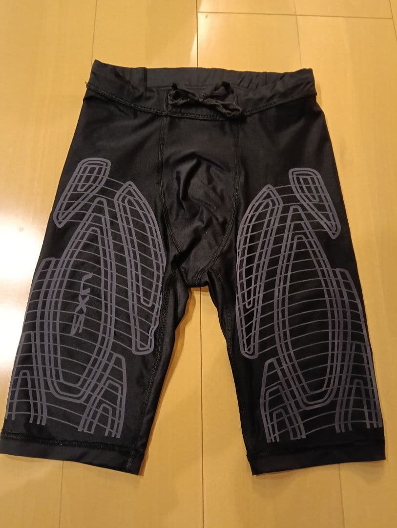 ツータイムズユー2XU MCSタイツ【メンズMサイズ】