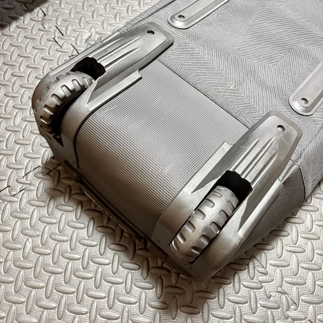 DAKINE スノーボードバッグ 157 シューズケース付き　キャリーケース