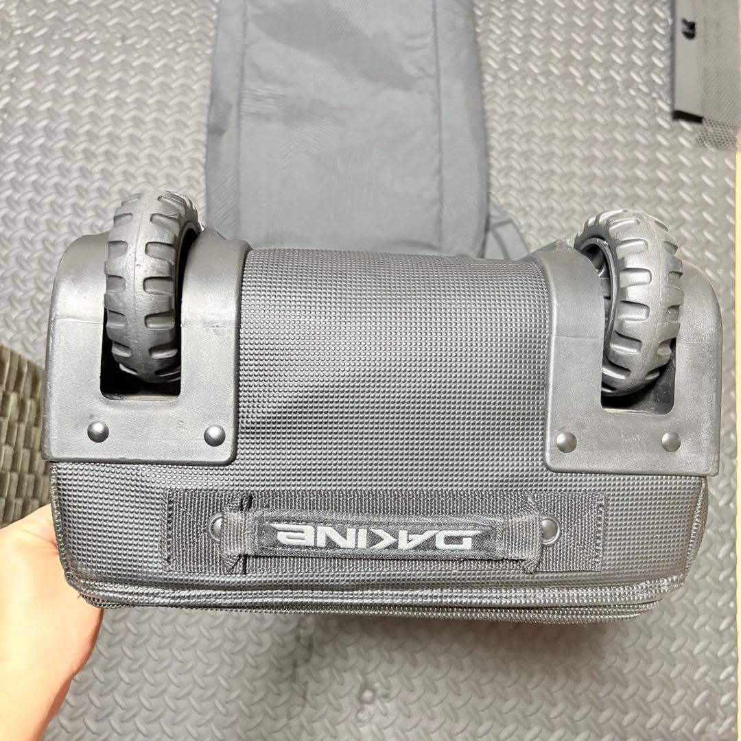 DAKINE スノーボードバッグ 157 シューズケース付き　キャリーケース