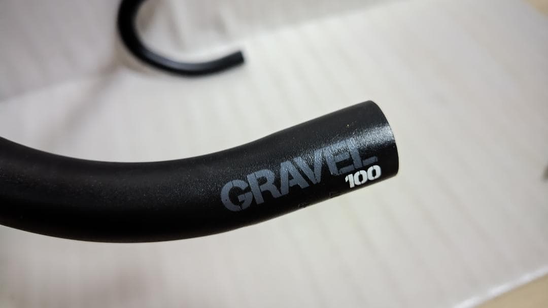 デダ　グラベル ハンドルバー GRAVEL100