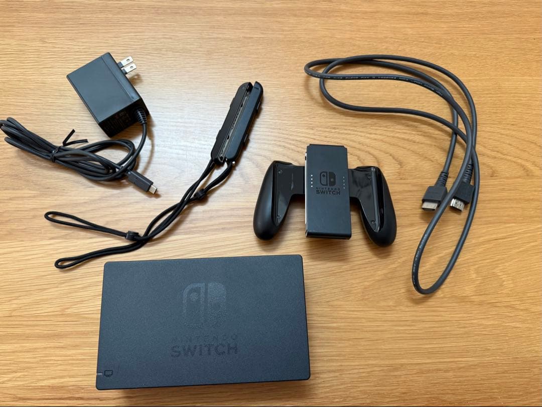 Nintendo Switch 型番HAD-S-KABAA スイッチ　任天堂