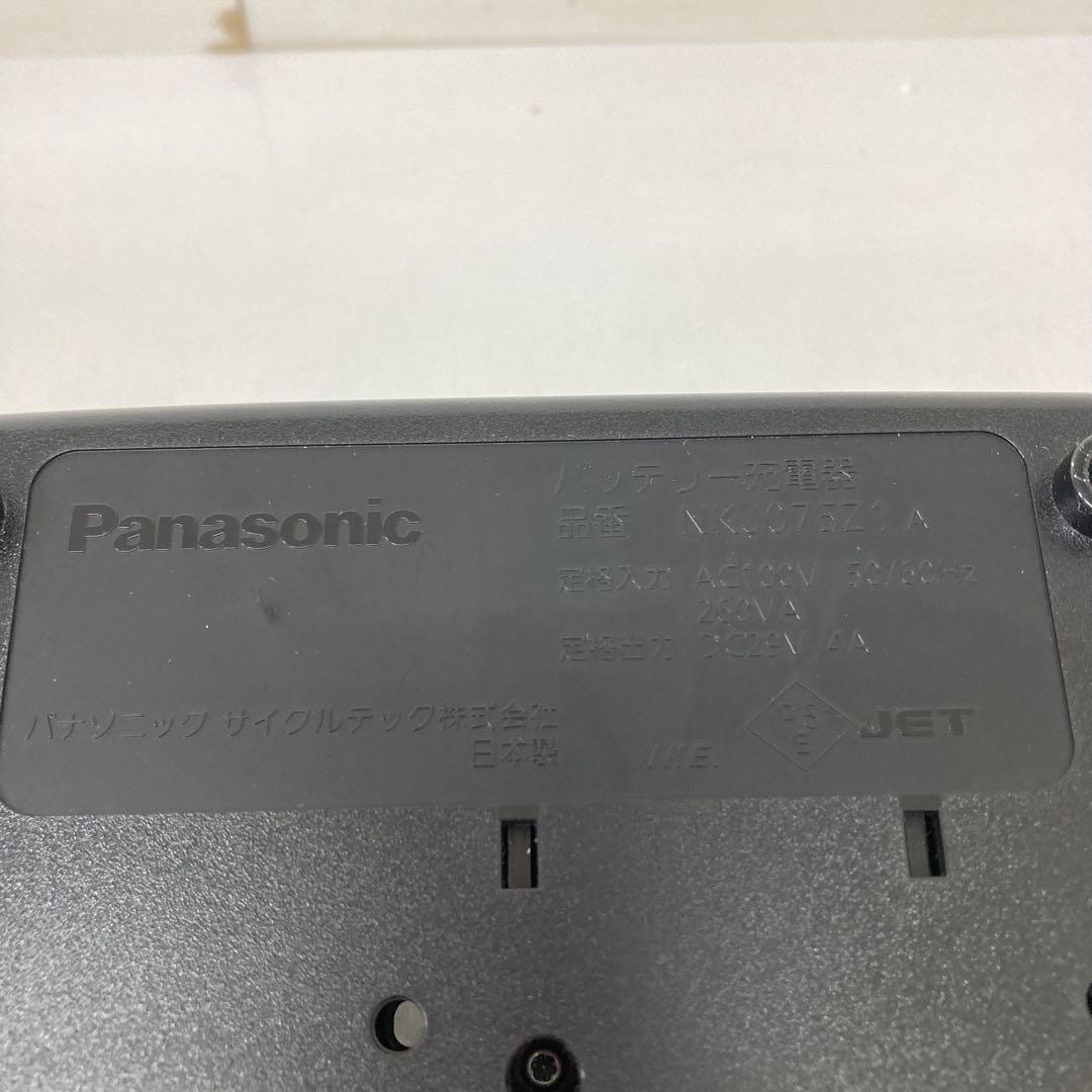 564- Panasonic パナソニックNKJ075Z1 充電器