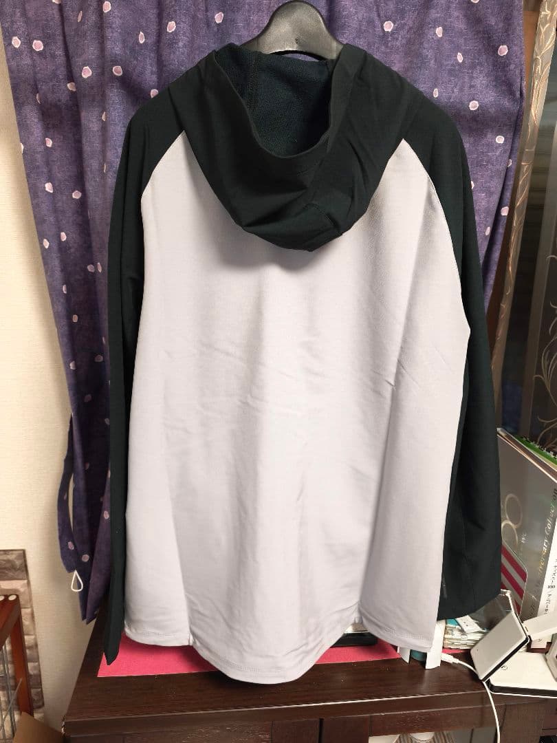 Nike ストレッチフルジップジャケット グレー・ブラック　メンズ