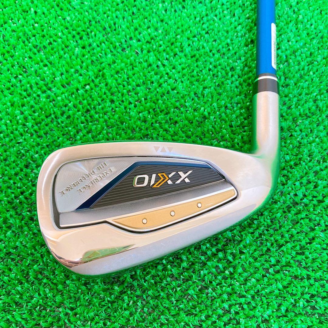 極美品　屋外未使用　XXIO MP1300 レフティ　7番　アイアン　単品　R