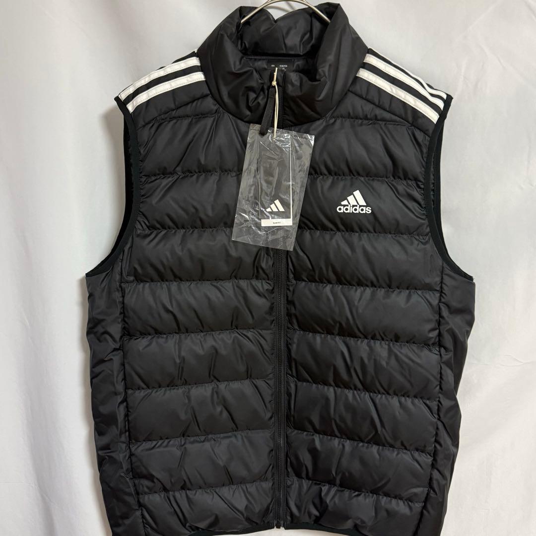 新品 XLサイズ アディダス エッセンシャルズ ダウンベスト 黒 ブラック