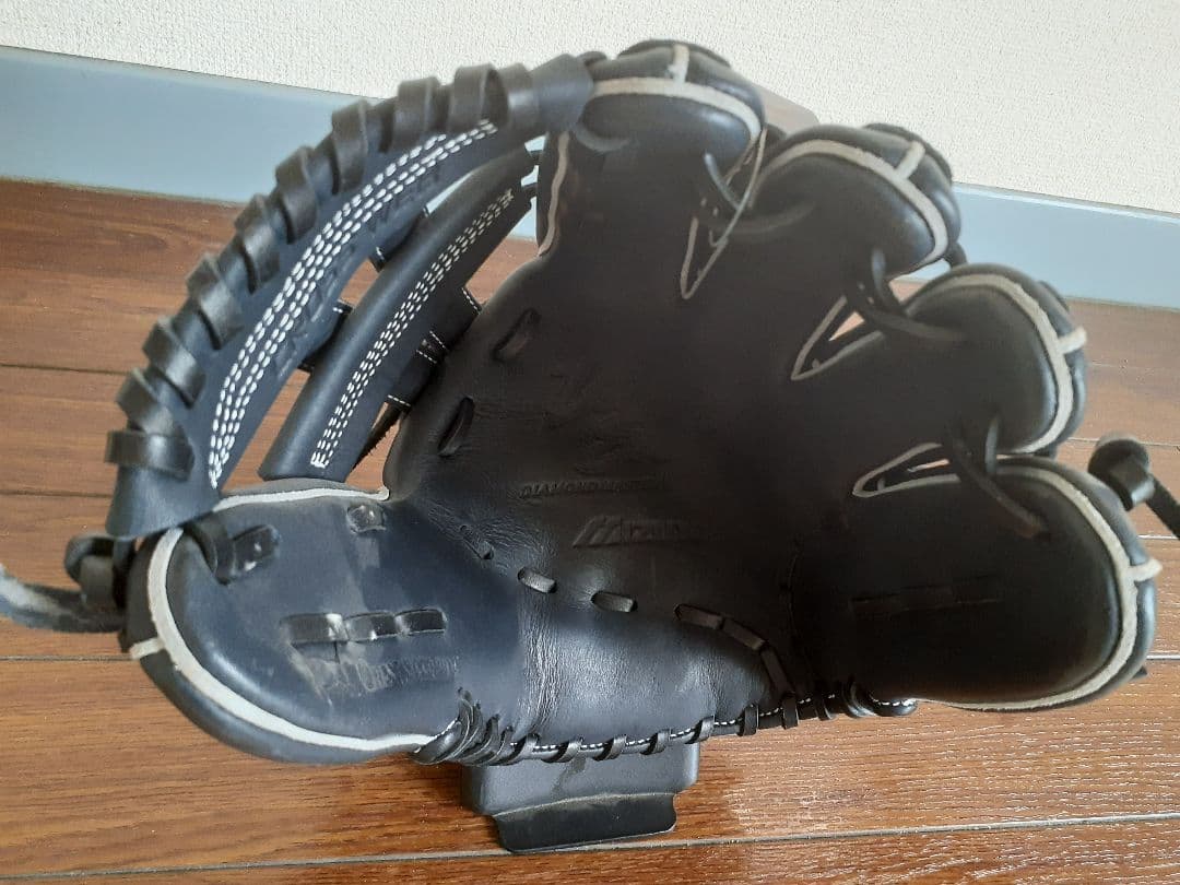 Mizuno 野球グローブ 黒 未使用タグ付き