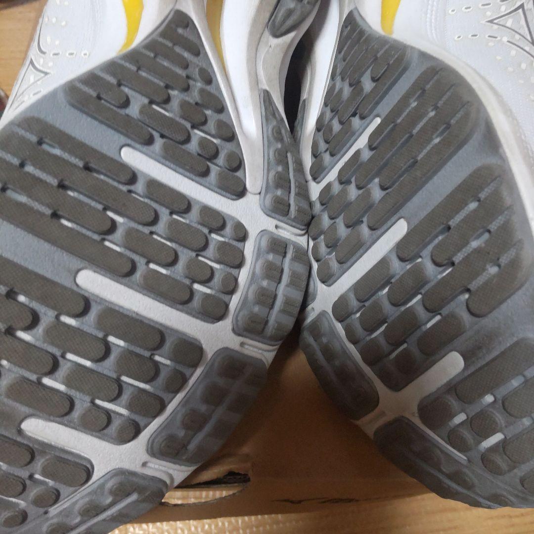 MizunoHonolulu限定ランニングシューズ ホワイト