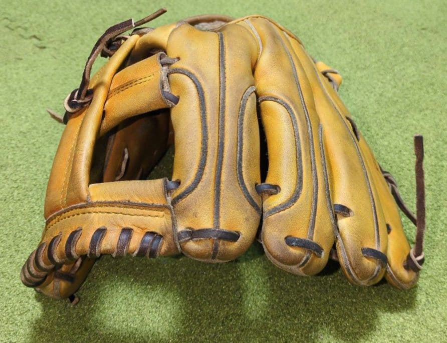 ASICS ゴールドステージ 硬式内野 BGH8GR 元値￥59,400