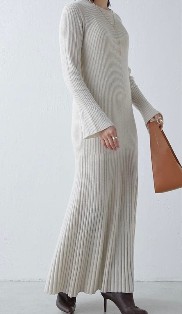 ガリャルダガランテ／23AW 定価3万円 フレアスリーブ リブニットワンピース