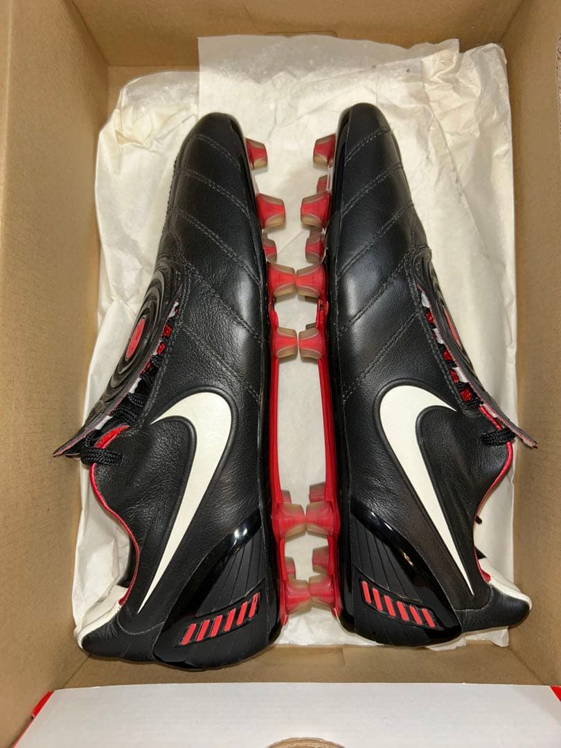 新品未使用 ナイキ サッカースパイク トータル90 レーザー HG-E