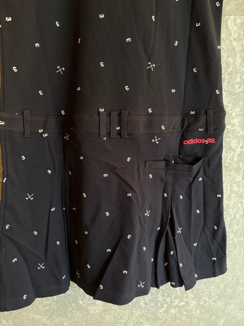 【新品タグ付】 アディダスゴルフ ワンピ M 紺 プリーツ