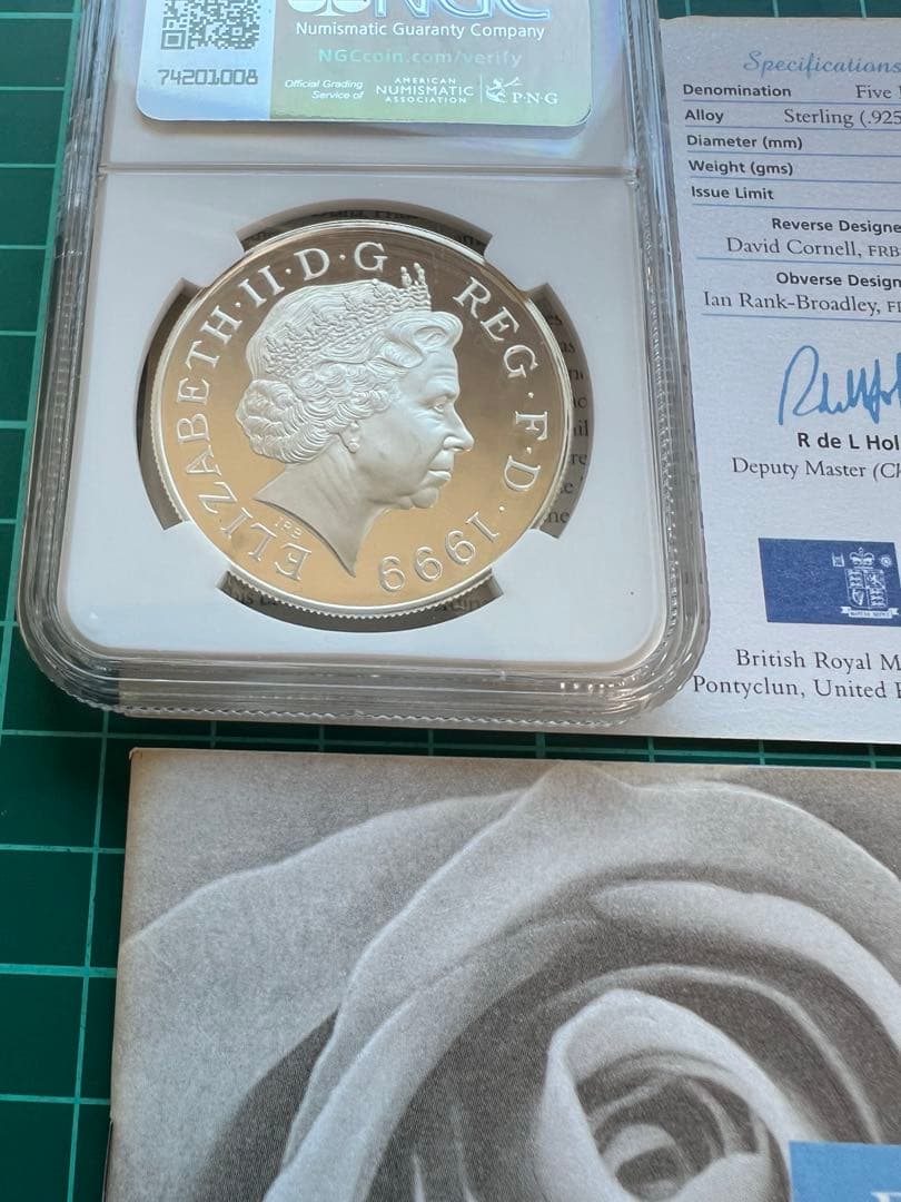 外国銀貨　NGC イギリス5P銀貨