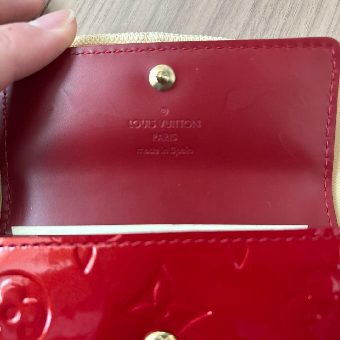 Louis Vuittonモノグラムヴェルニ ミュルティクレ4 4連キーケース