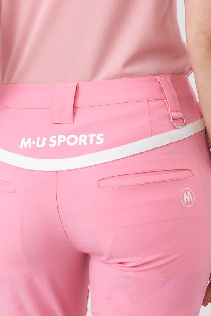 M・U SPORTS ゴルフパンツヨークロゴ入りスリムフィットパンツ