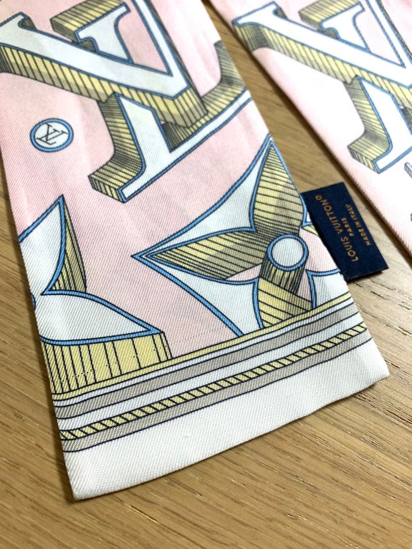 ルイヴィトン モノグラム バンドー スカーフ ピンク アルティメット 3D