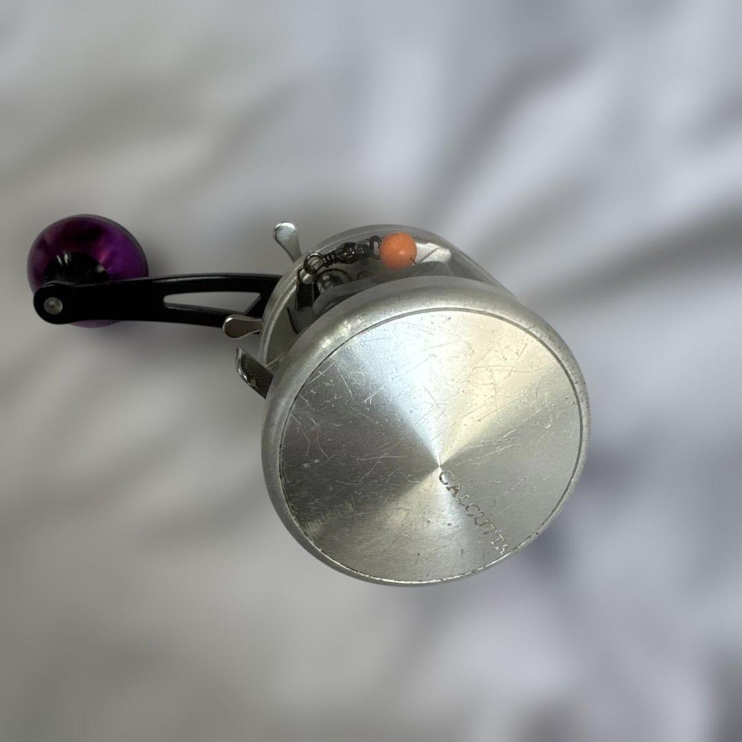 リール SHIMANO CALCUTTA 200