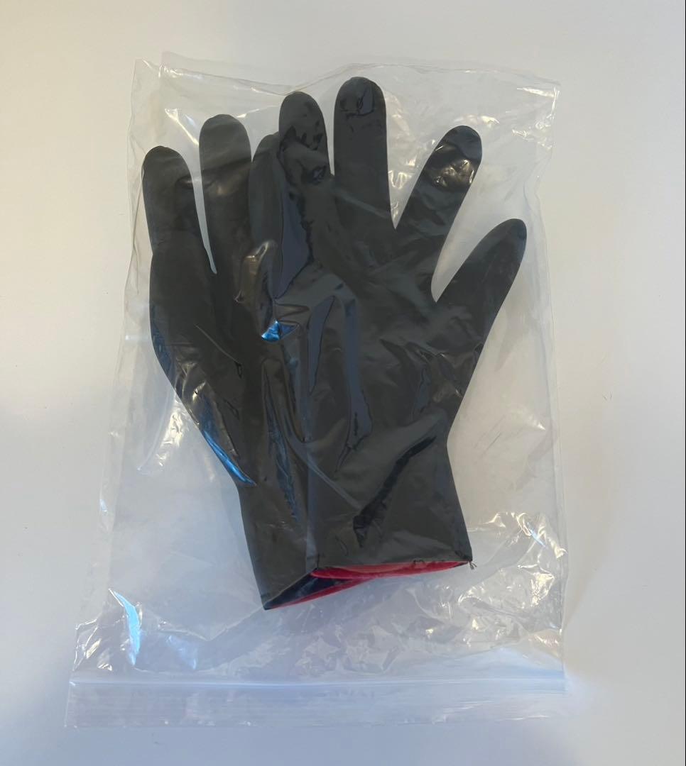 DOVE 手袋 黒 赤内側