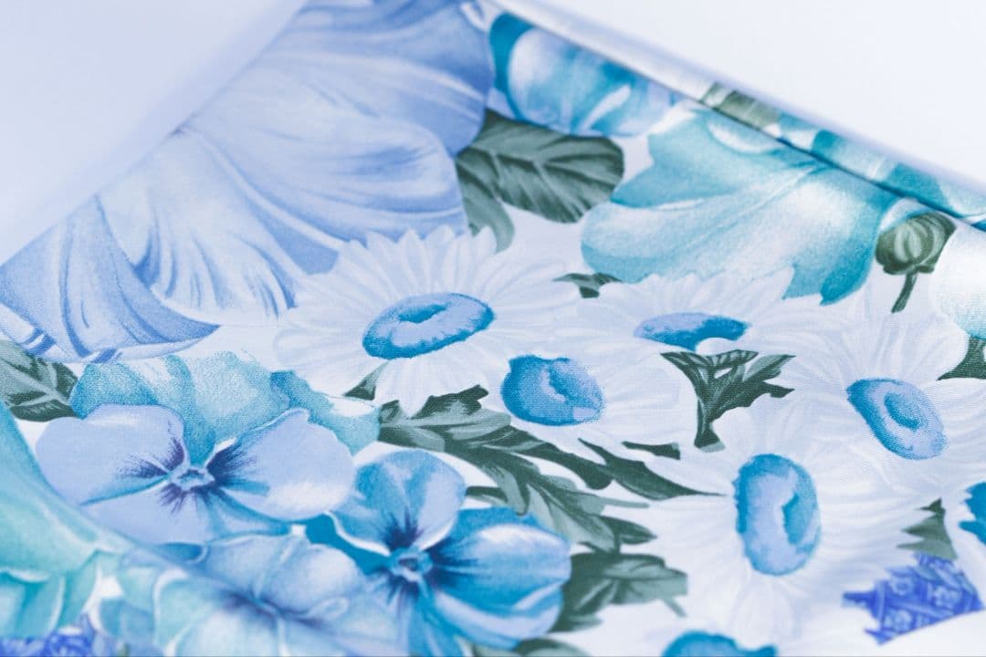 新品 箱付きLANVIN シルク スカーフ 青い鳥デザイン