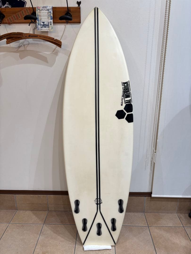 【早い者勝ち人気モデル　NeckBeard】サーフボード