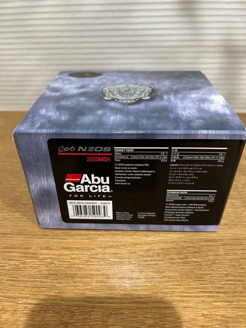 Abu Garcia Revo NEOS 2500MSH スピニングリール
