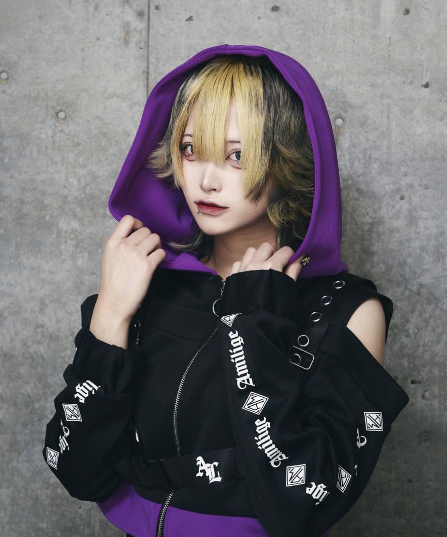 Amilige★　パーカー　バイカラーZIPショートパーカー　オフショル　病み系