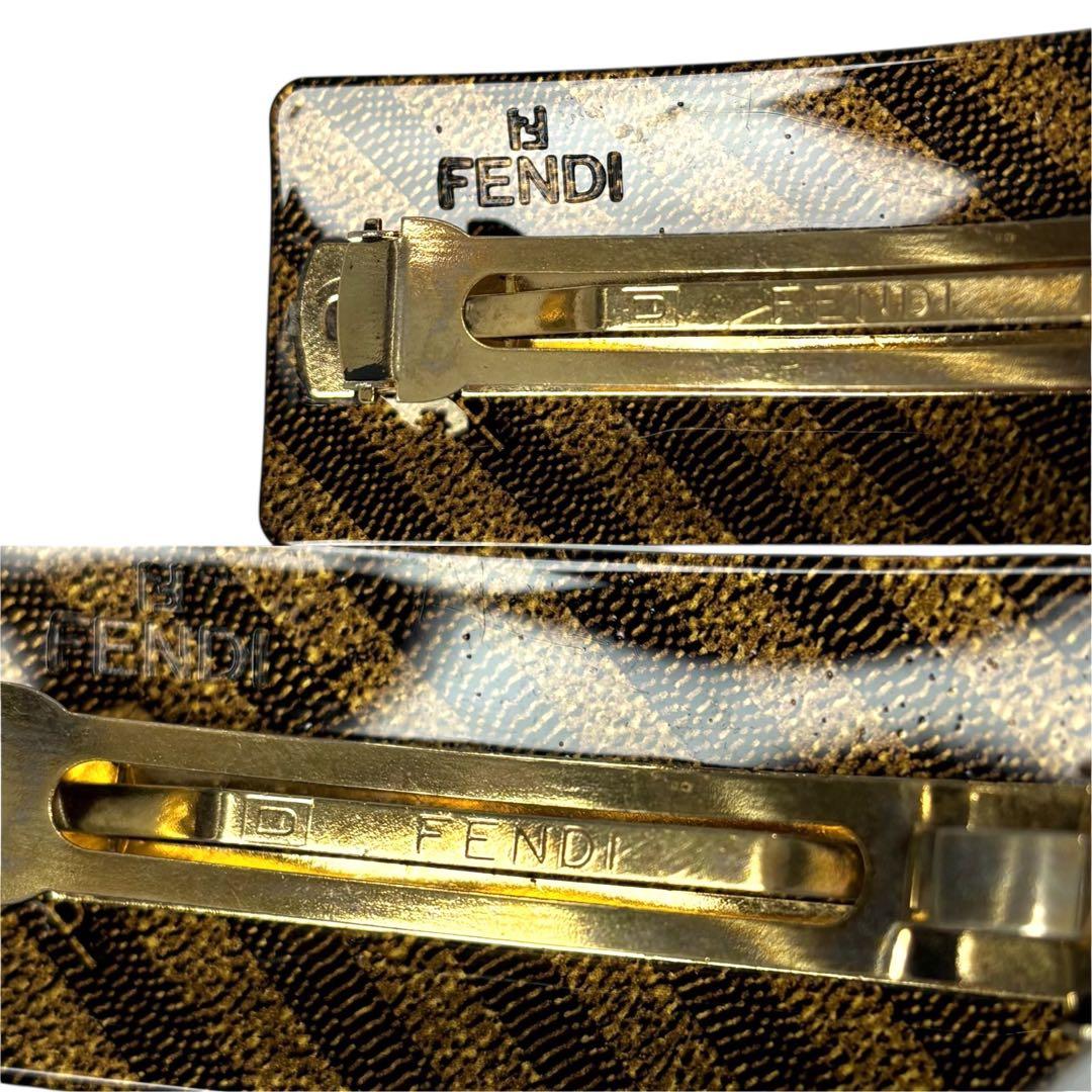FENDI バレッタ ヘアアクセサリー ストライプ Fロゴ ブラウン ゴールド