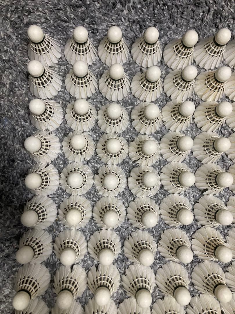 中古シャトル　バドミントン　美品　１２０個