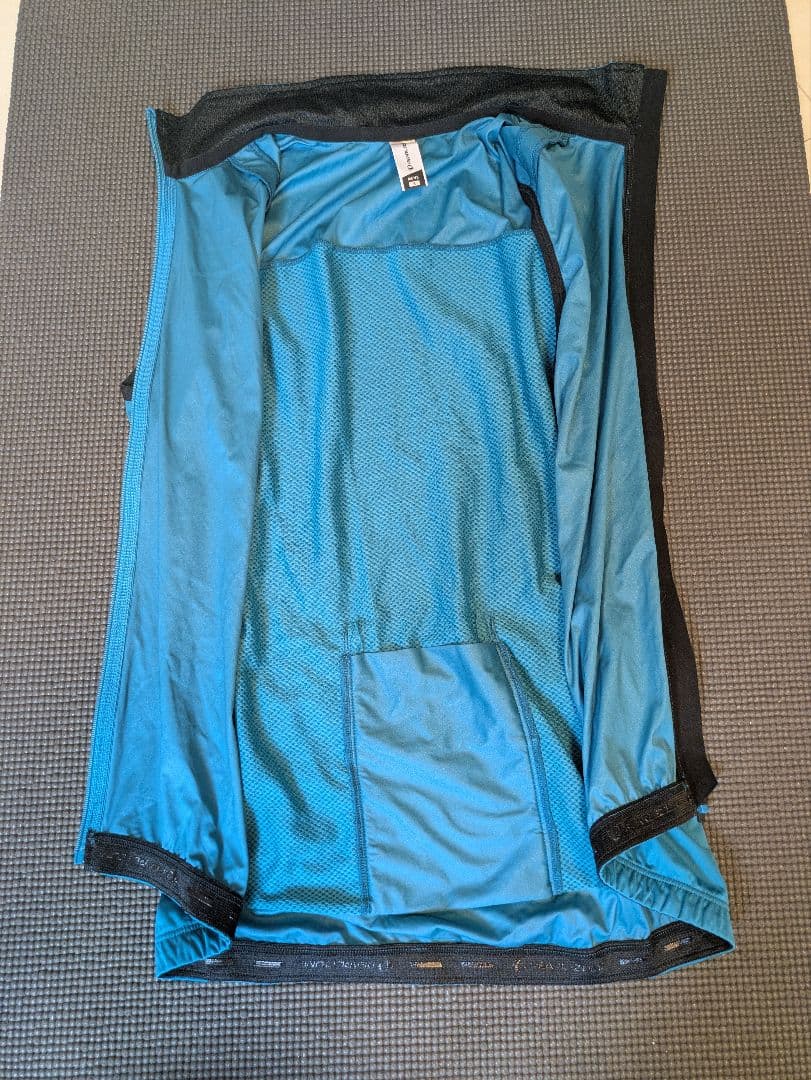 パールイズミ　ストレッチ ウィンドシェルSサイズ