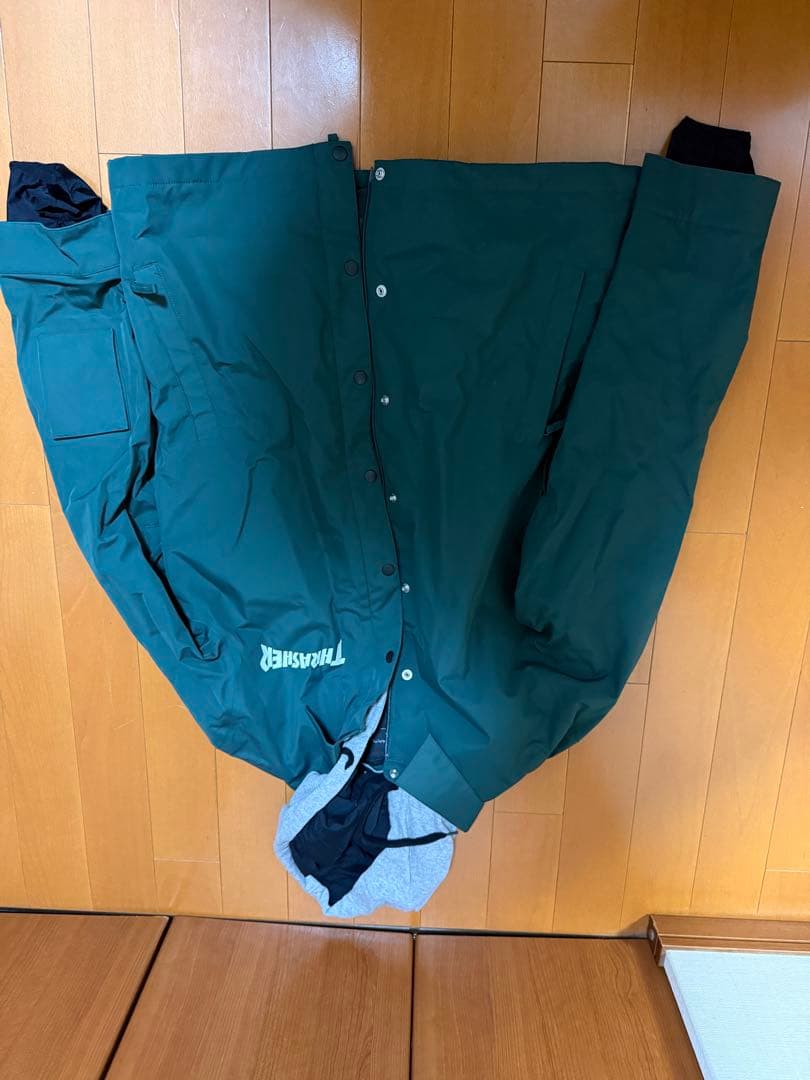 THRASHER ダークグリーンジャケット
