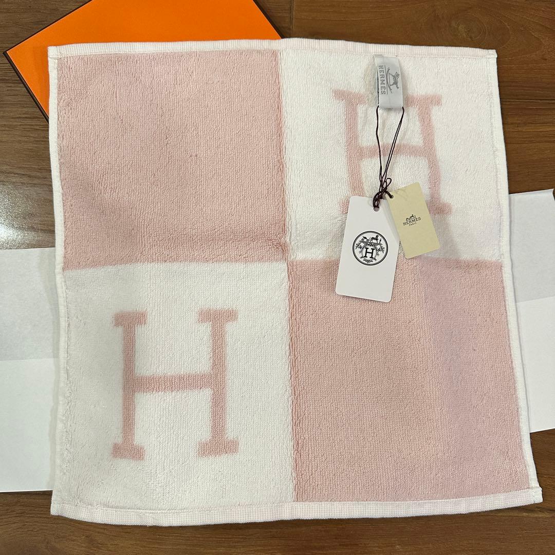 未使用品 HERMES タオルハンカチ ハンドタオル アヴァロン エルメス
