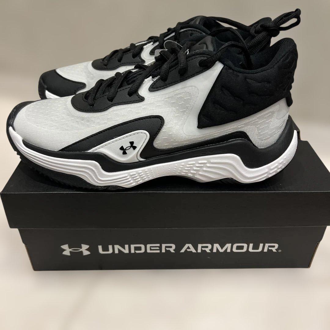 UNDER ARMOUR バスケットボールシューズ
