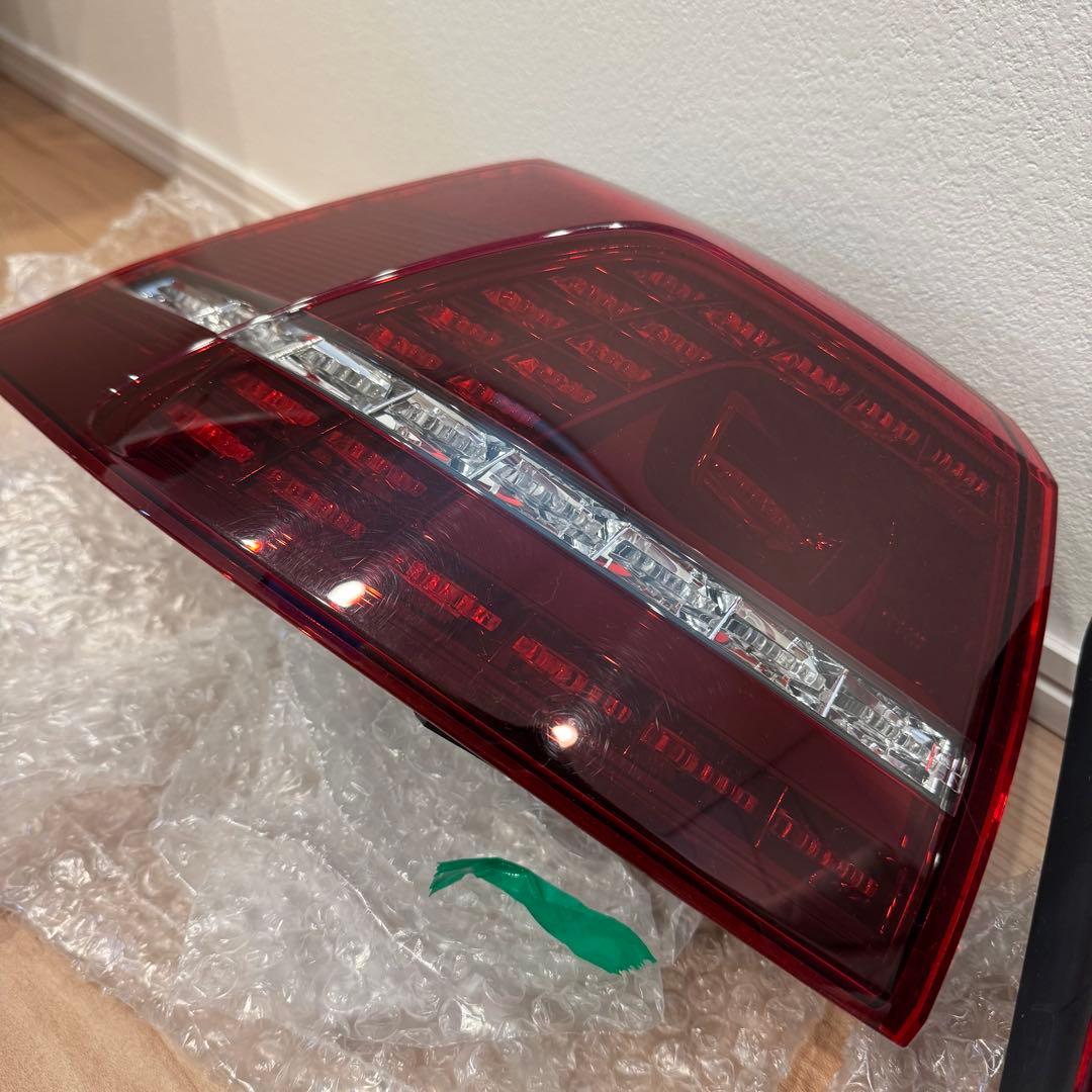 純正 ゴルフ7 R GTIクラブスポーツ テールランプ　ダークレッド 左右4点