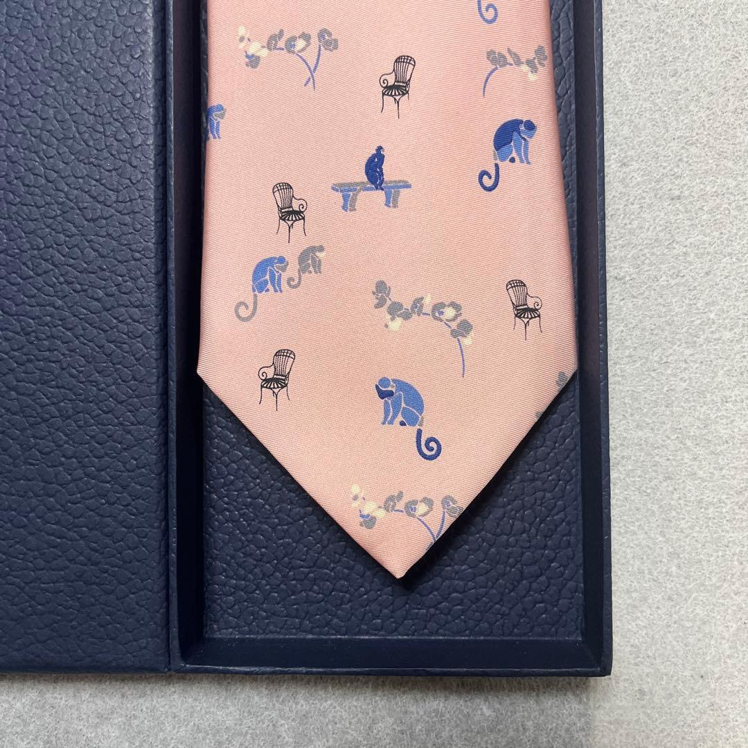 未使用タグ付　クリスチャンディオール　ネクタイ　ピンク・ネイビー　動物・花柄