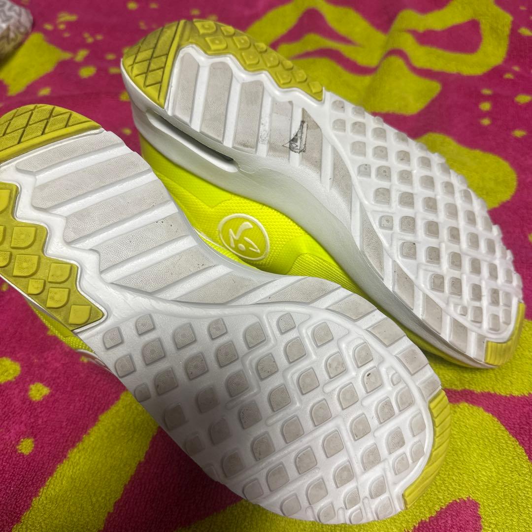 お値下げ！ZUMBAシューズZUMBAイエローsize6 23am