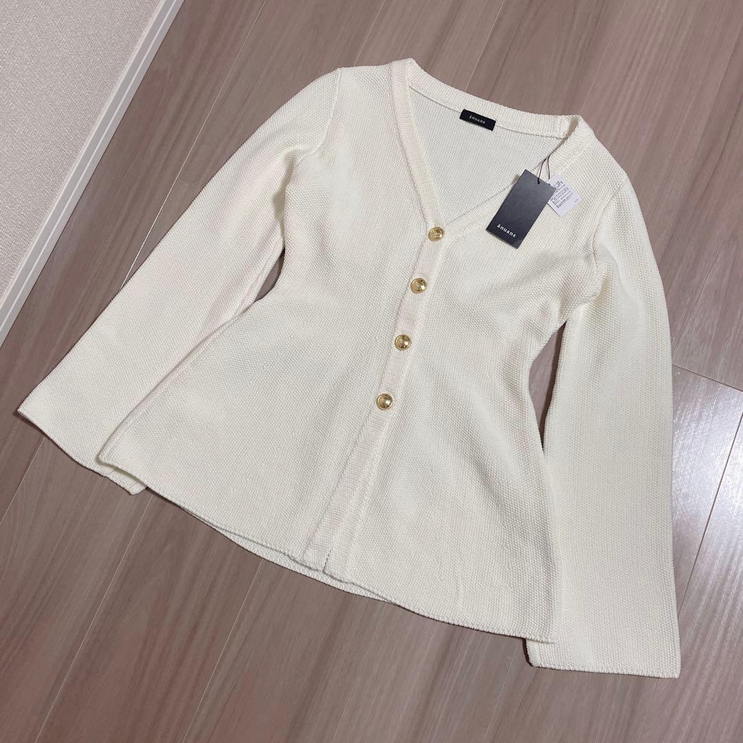 【新品タグ付き】anuansウエストシェイプペプラムニットジャケット ホワイト