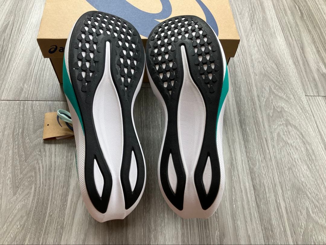 アシックス　ハイパースピード4 28.5cm