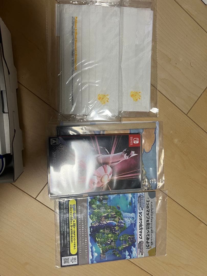 Nintendo Switch Lite 青、ソフトとその特典のマスクなど付き