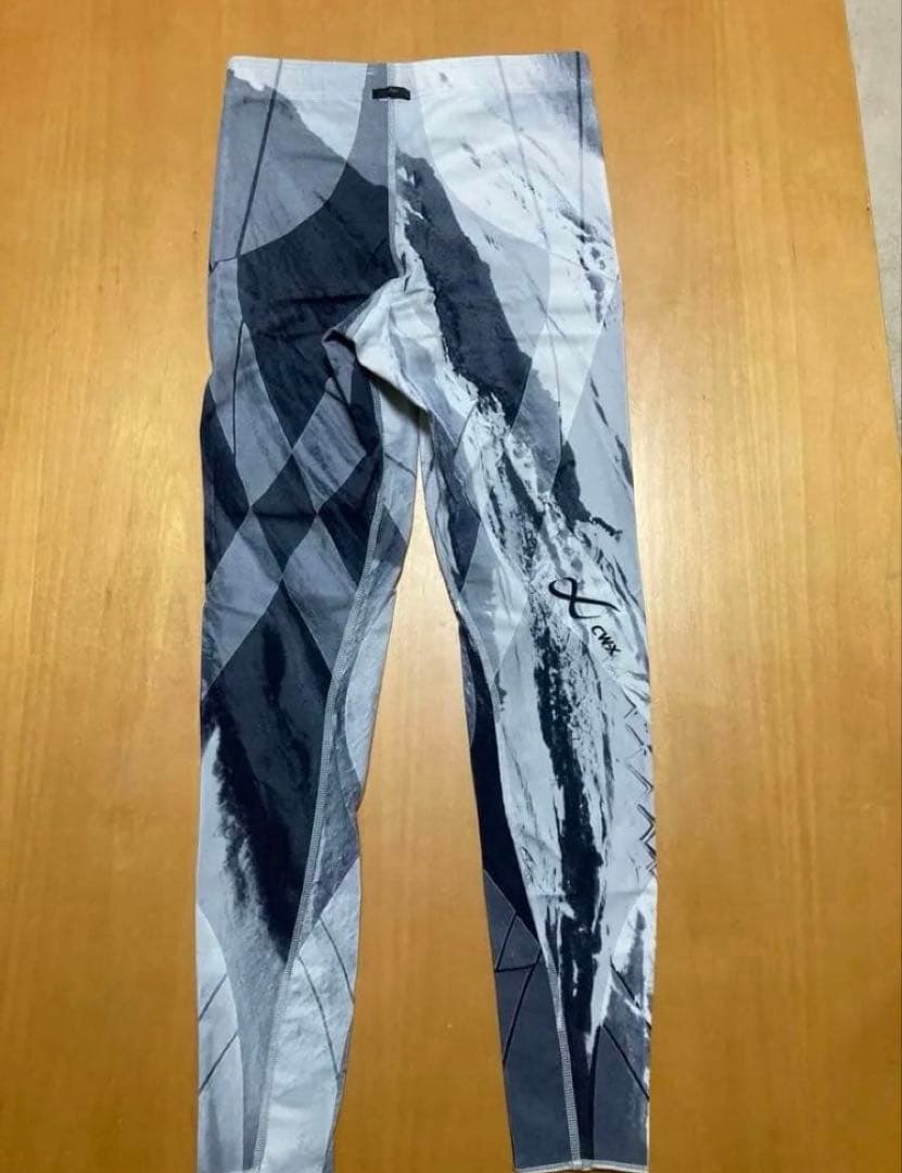 CW-X ワコール　ジェネレーター　レボリューションモデル　レディースＭ　美品