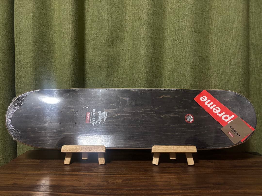 SUPREME 22ss ×Burberry Skateboard シュプリーム