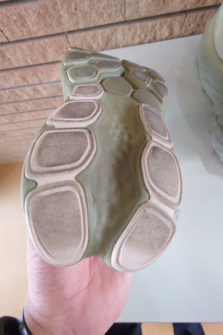 着用1回☆ニューバランス フレッシュフォームXモアv４ランニングシューズ23cm