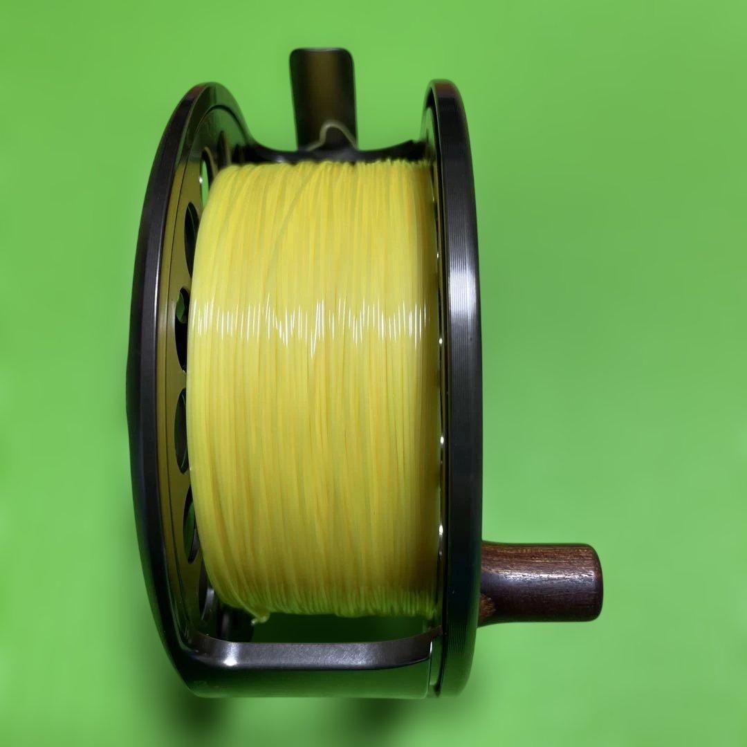 FREESTONE LA9:10 フライリール