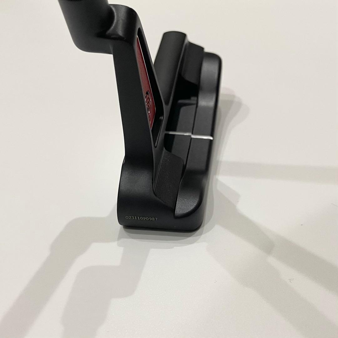 新品 オデッセイ TRI-BEAM #1 パター 33インチ ヘッドカバー付