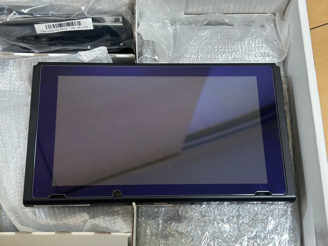 【美品・完品】Nintendo Switch 本体 ネオンブルー/ネオンレッド