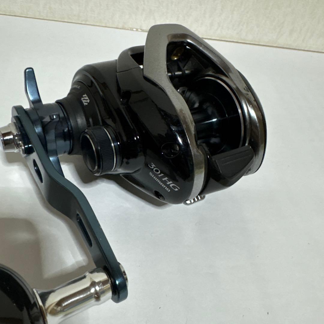 シマノ グラップラー　301HG 釣具　リール　ルアー